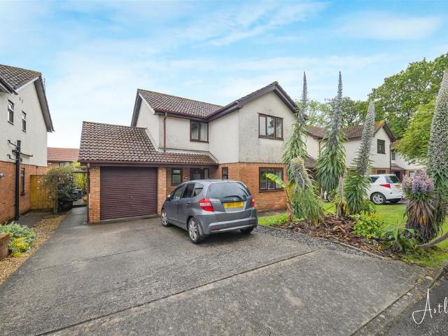 House for sale in Newton, Wales