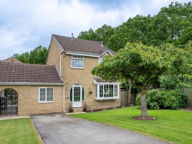 House for sale in Wigton Moor, Roundhay