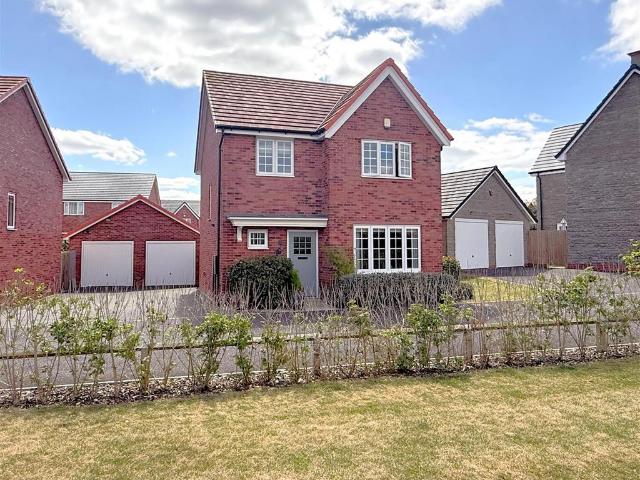 House for sale in Barton In Fabis, East Midlands