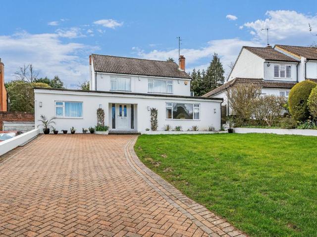 House for sale in Bushey Heath, Hertfordshire