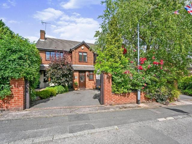 House for sale in Pye Green, Chadsmoor