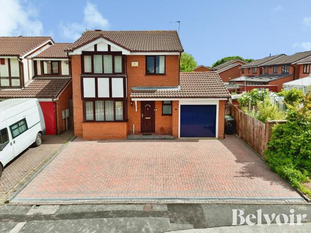 House for sale in Darlaston, West Midlands