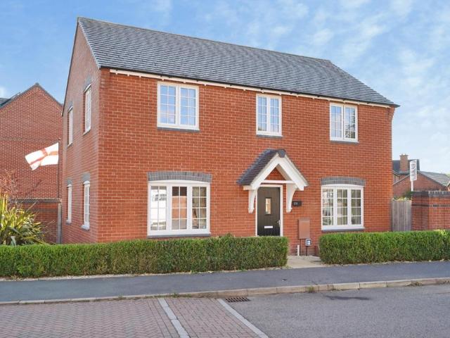 House for sale in Ibstock, Leicestershire