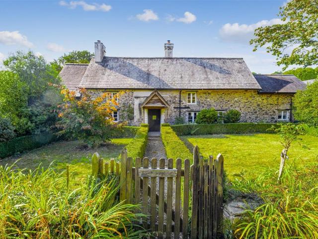 House for sale in Strode, Devon