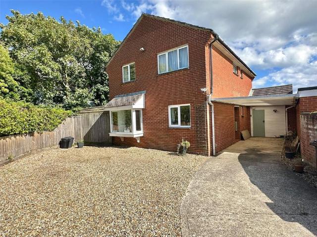 House for sale in Milford-on-Sea, Ashurst Bridge