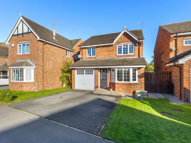 House for sale in Hut Green, Eggborough