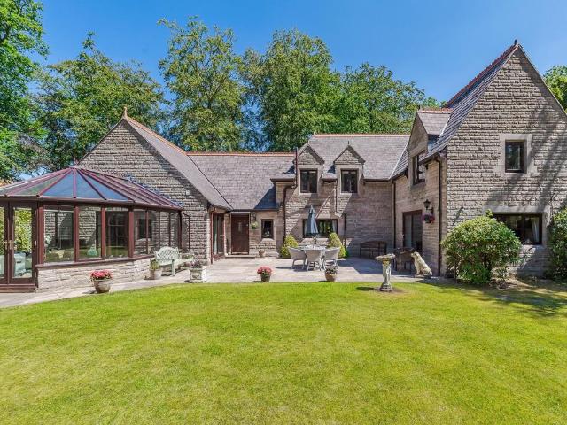 House for sale in Sandiway, Cheshire