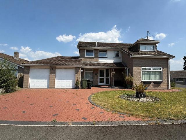 House for sale in Nailsea, North Somerset