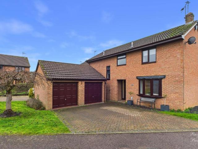House for sale in Buckingham, Buckinghamshire
