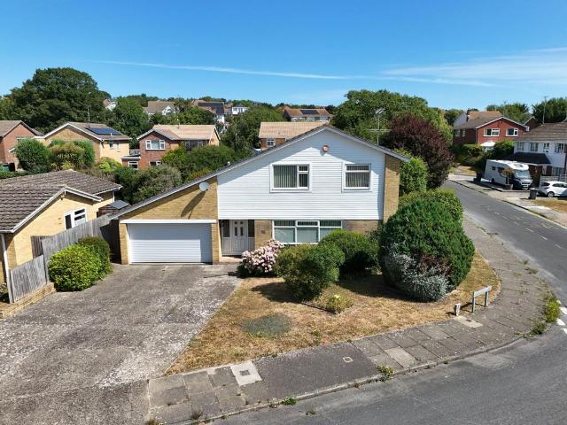 House for sale in Dumpton Gap, Acol