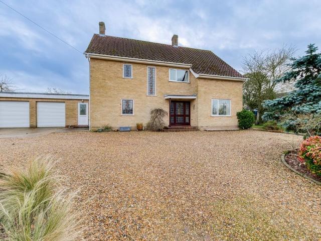 House for sale in Tharston and Hapton, Burgh St Peter