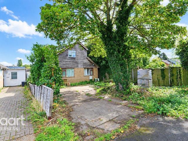 House for sale in East End, Swale