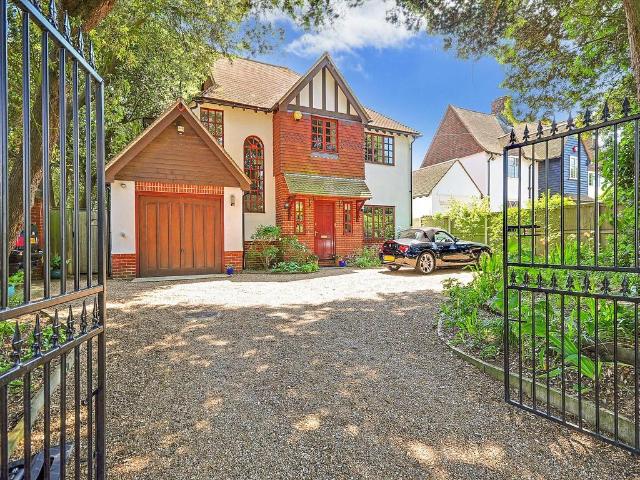 House for sale in Acol, Kent