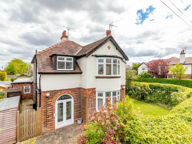 House for sale in Harlow, Harrogate