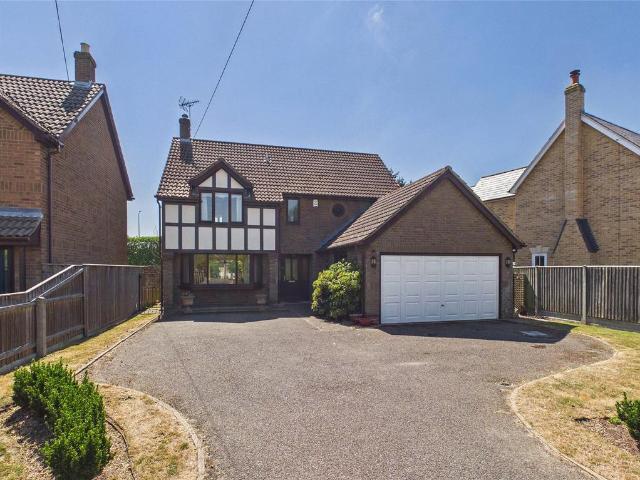 House for sale in Chelmondiston, Suffolk