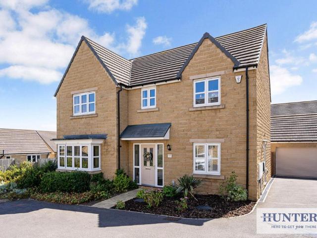 House for sale in Greengates, West Yorkshire
