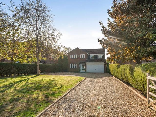 House for sale in London Borough of Croydon, Greater London
