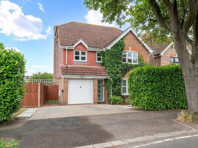 House for sale in Stoneleigh, Ewell