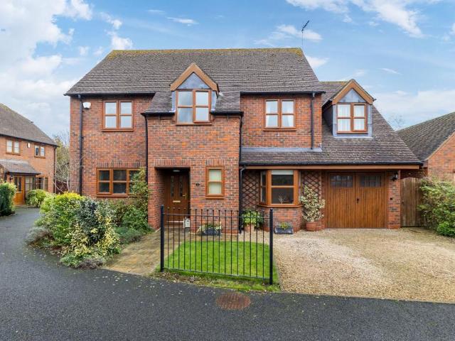 House for sale in Tunnel Hill, Forthampton