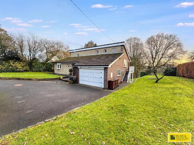 House for sale in Kingsley Moor, Staffordshire