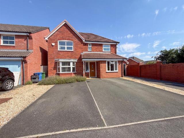 House for sale in Tanyfron, Wales