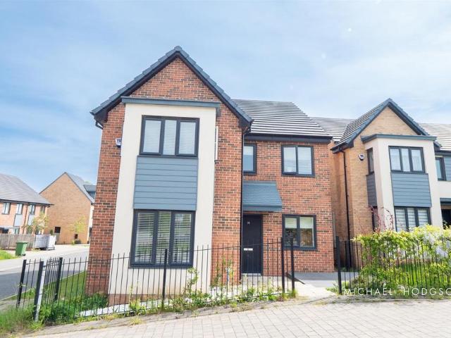 House for sale in Moorside, Tyne And Wear