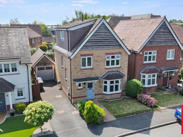 House for sale in Lower Irlam, Salford