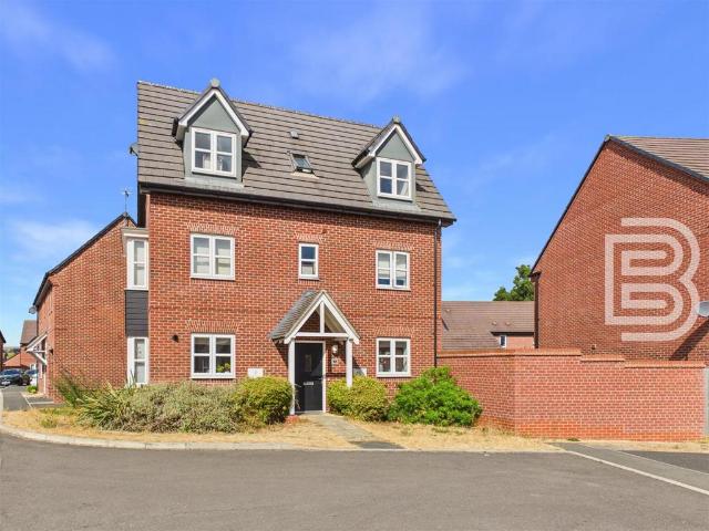 House for sale in New Bilton, Warwickshire