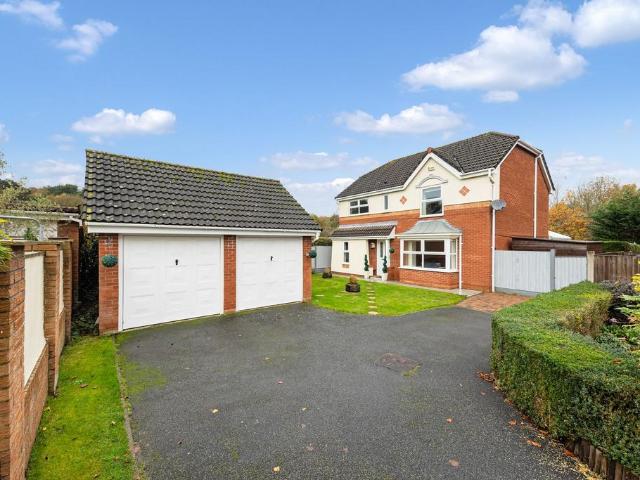 House for sale in Windmill Hill, Halton