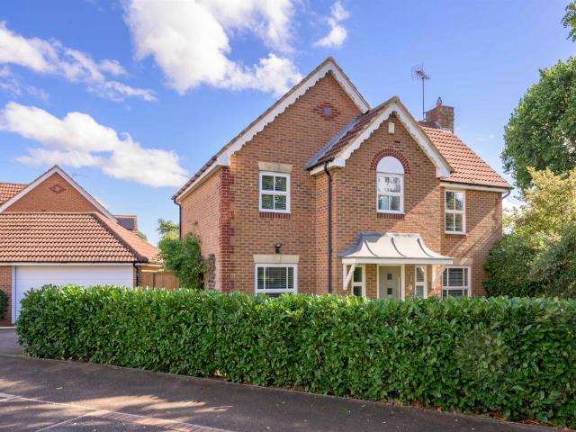 House for sale in Burton Latimer