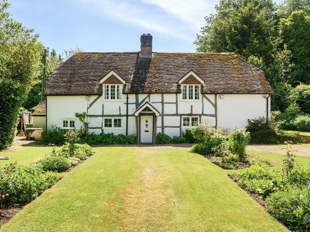 House for sale in Hampshire