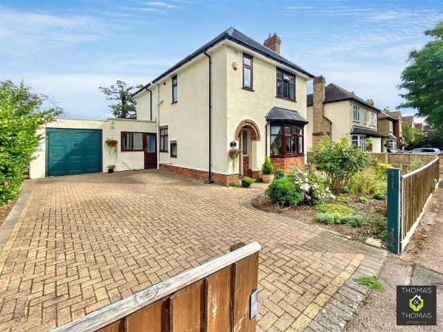 House for sale in Priors Park, Tewkesbury