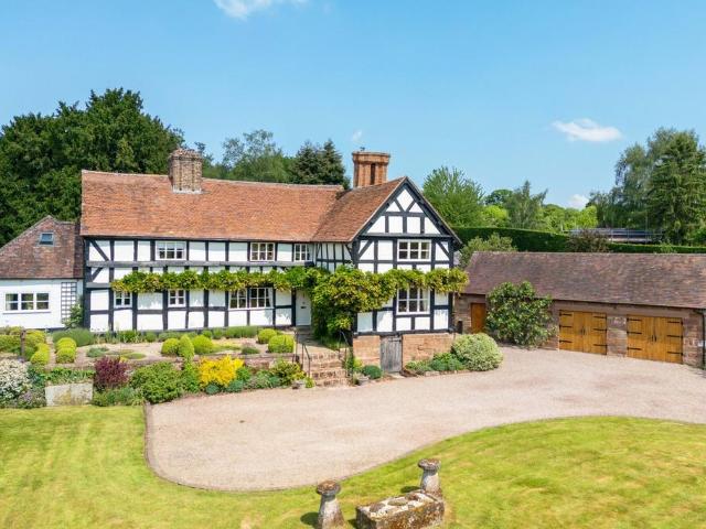 House for sale in Dough Bank, Wychavon