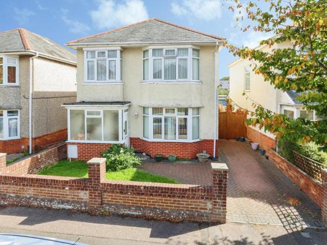 House for sale in Moordown, Bournemouth
