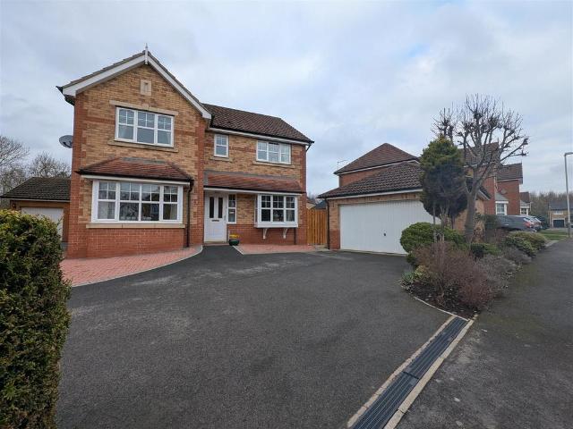 House for sale in Middleton St George, Darlington