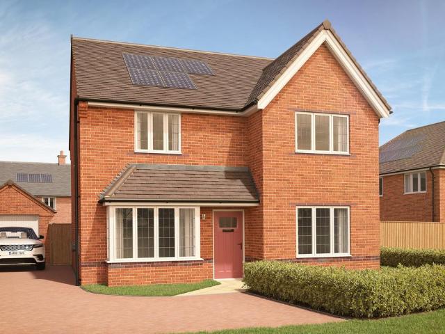 House for sale in Aston Clinton, Buckinghamshire