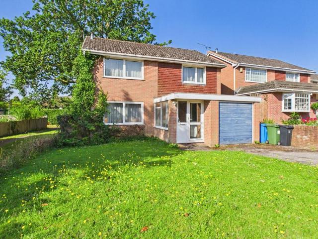 House for sale in Oakley, Merley