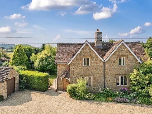 House for sale in Ilminster, Somerset