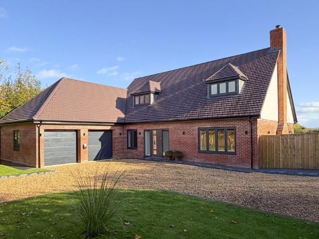 House for sale in Dinton, Buckinghamshire