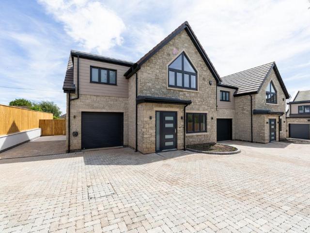 House for sale in Feckenham, City Of Bristol