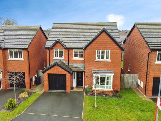 House for sale in Hall Drive Park, Alsager