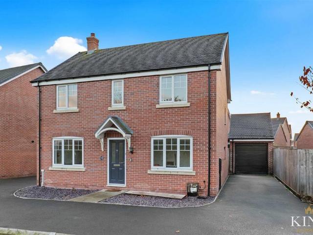 House for sale in Meon Vale, Alderminster