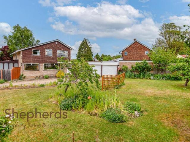 House for sale in Roydon, Epping