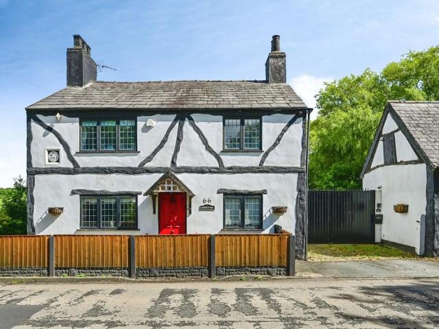 House for sale in Hale