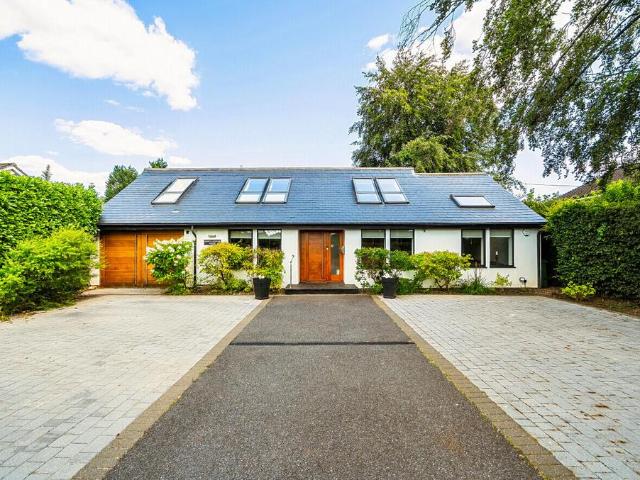 House for sale in Greater London
