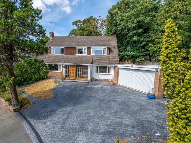 House for sale in Tettenhall, West Midlands