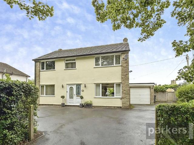 House for sale in Black Bourton, Oxfordshire