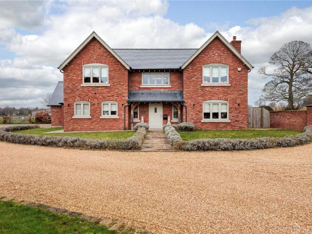 House for sale in Swettenham
