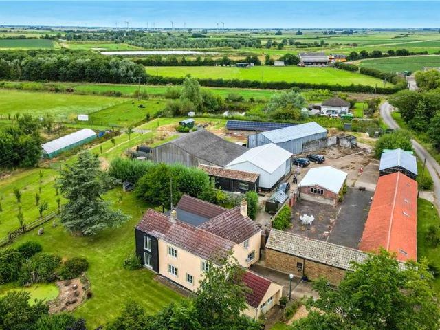 House for sale in Huntingdon, Cambridgeshire