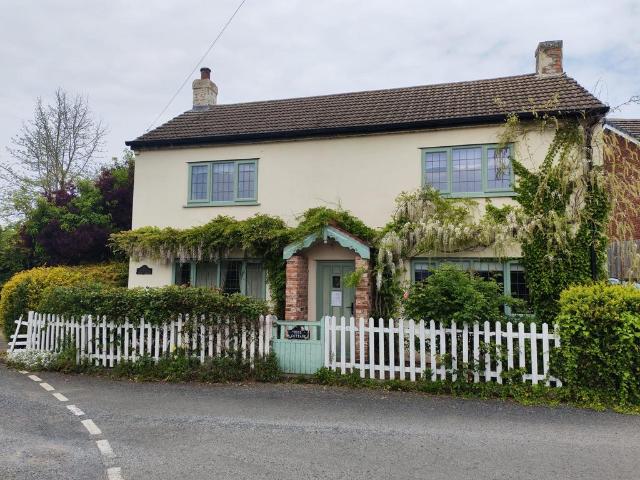 House for sale in Kellingley, North Yorkshire